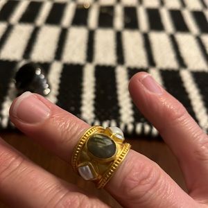 Julie Vos gold stone ring. Costume. Size 5.5